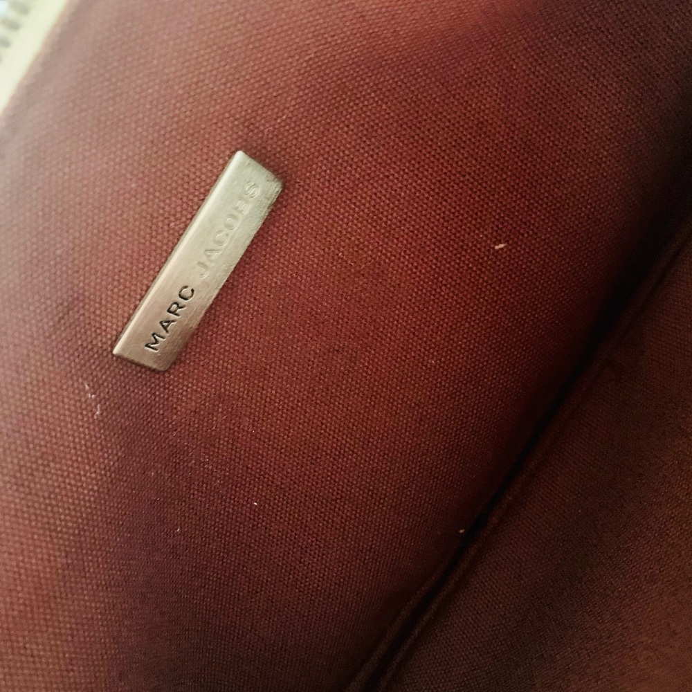 Marc Jacobs Handbag - Picture 7 of 8